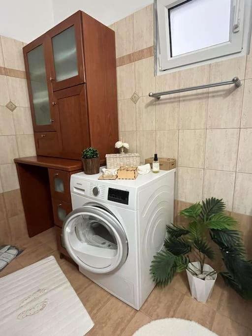 με δωρεάν πάρκινγκ κοντά στη θάλασσα Apartment *